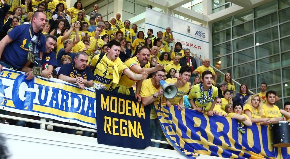 Gli irriducibili gialloblù e la trasferta di Perugia