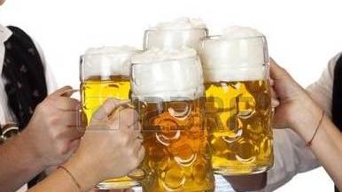 Festa della birra con musica street food e tante “bionde”