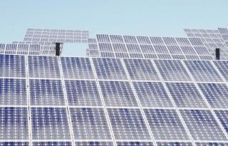 L’immagine di un impianto fotovoltaico