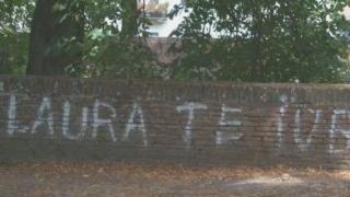 <strong>VANDALI.</strong> Una scritta su un muretto al baluardo S. Regolo