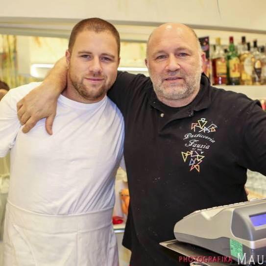 Alessandro Cecchi (a sinistra) con il padre Gigi (foto Mauro Pucci)