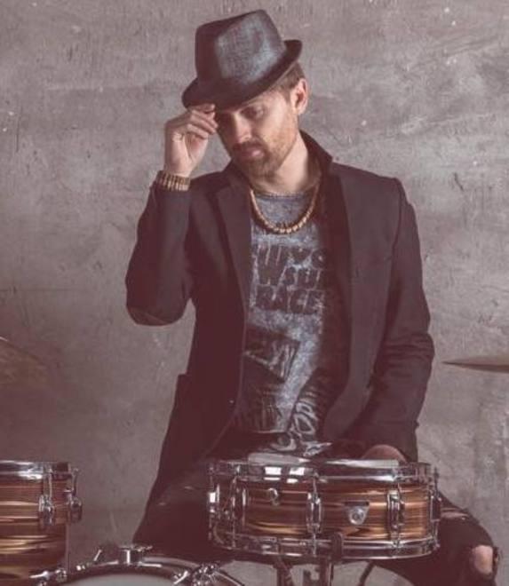 Una vita per la musica Esce il disco “I’m” del batterista Munari 