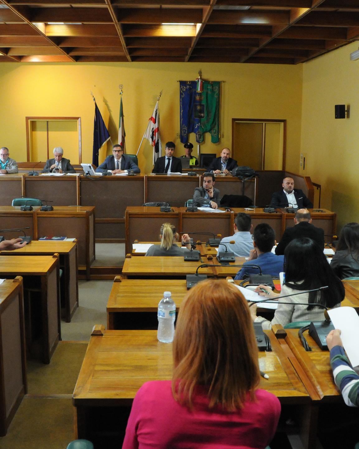 Sostegno e critiche sul web la città divisa sulle nomine 