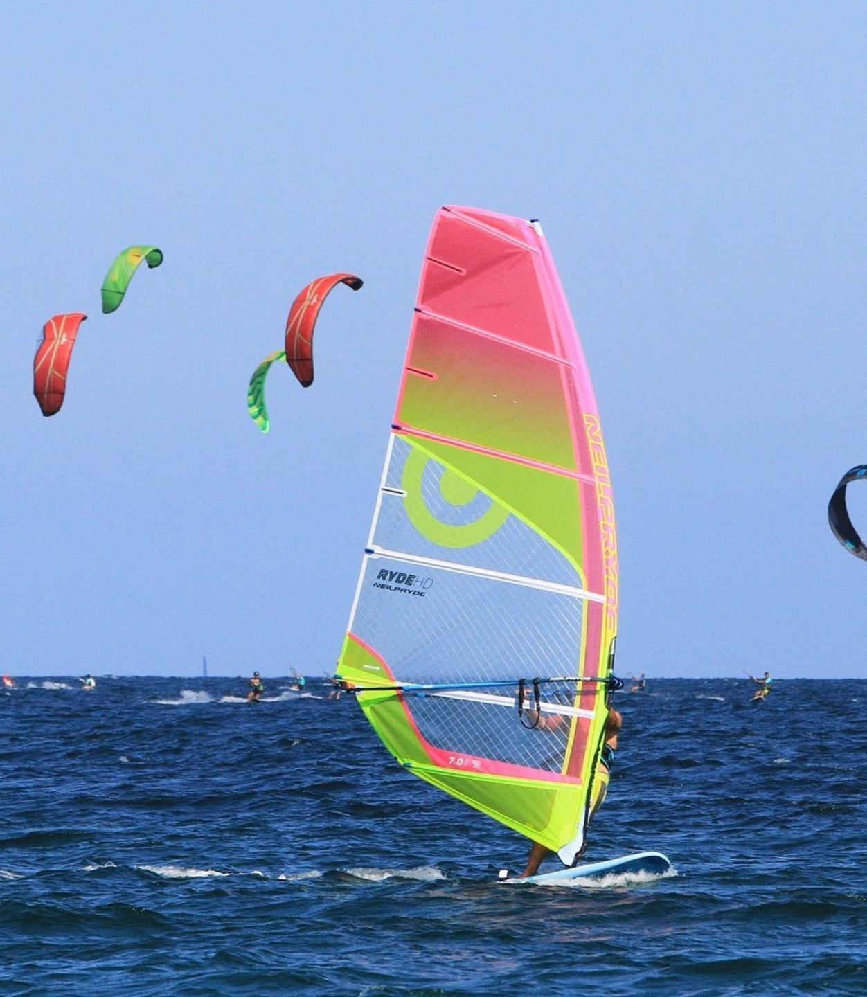 Kitesurf, trekking e mountain bike l’altro turismo ora è una realtà