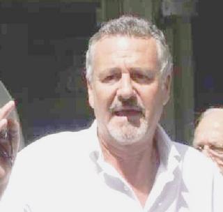 In alto Stefano Benedetti; a destra le ronde chiamate Sss e in basso il sindaco Roberto Pucci