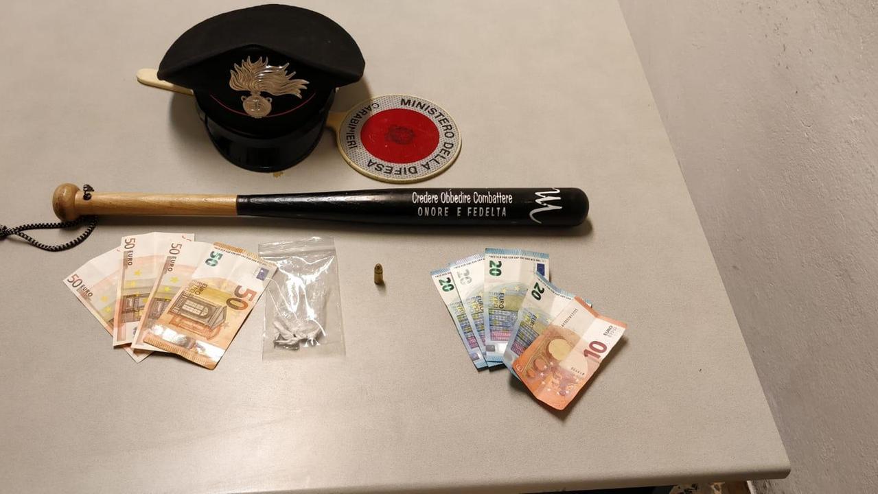 Vende cocaina a uno studente: arrestato 52enne a Stagno