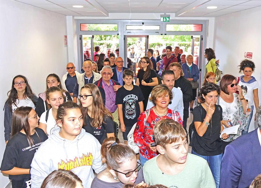 Inaugurata la nuova scuola con 6 aule e un auditorium 