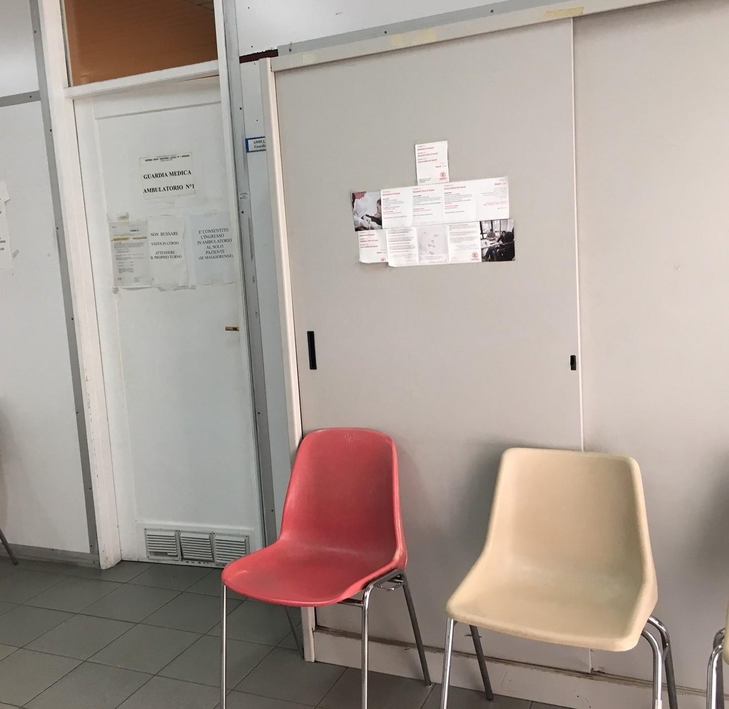 Adesso le garze ci sono, l’Ats si scusa 