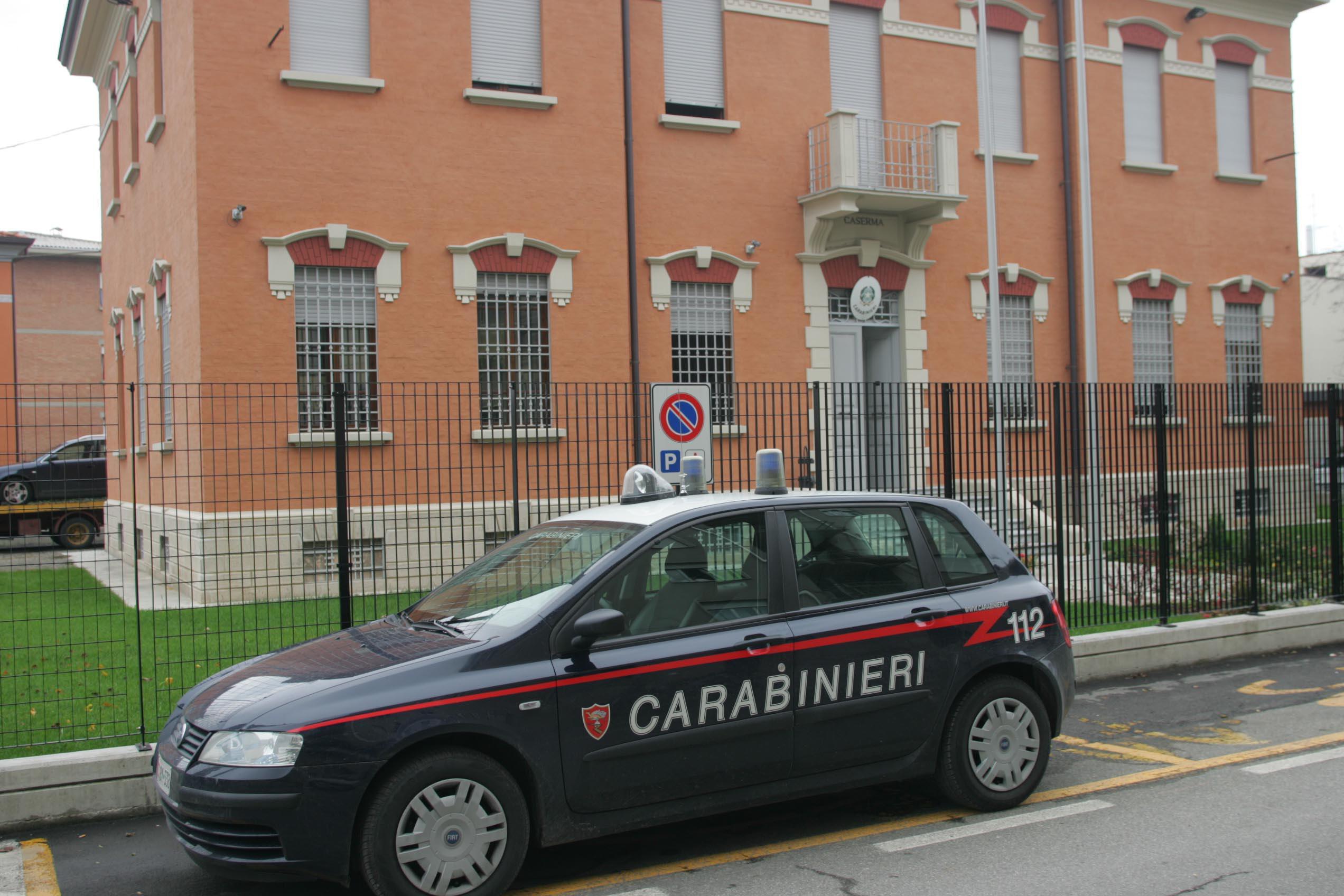 Mette in vendita online una telecamera ma sparisce con i soldi, denunciato