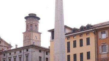 Dopo la bunkerizzazione questa Reggio s’aspetti un presente d’importazione (a spigoli)