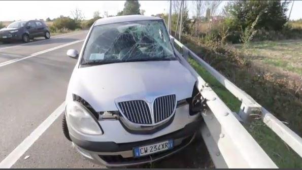 Una delle auto coinvolte nell'incidente