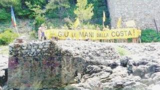 L’assalto dei «tigrotti» di Goletta Verde a Cavo