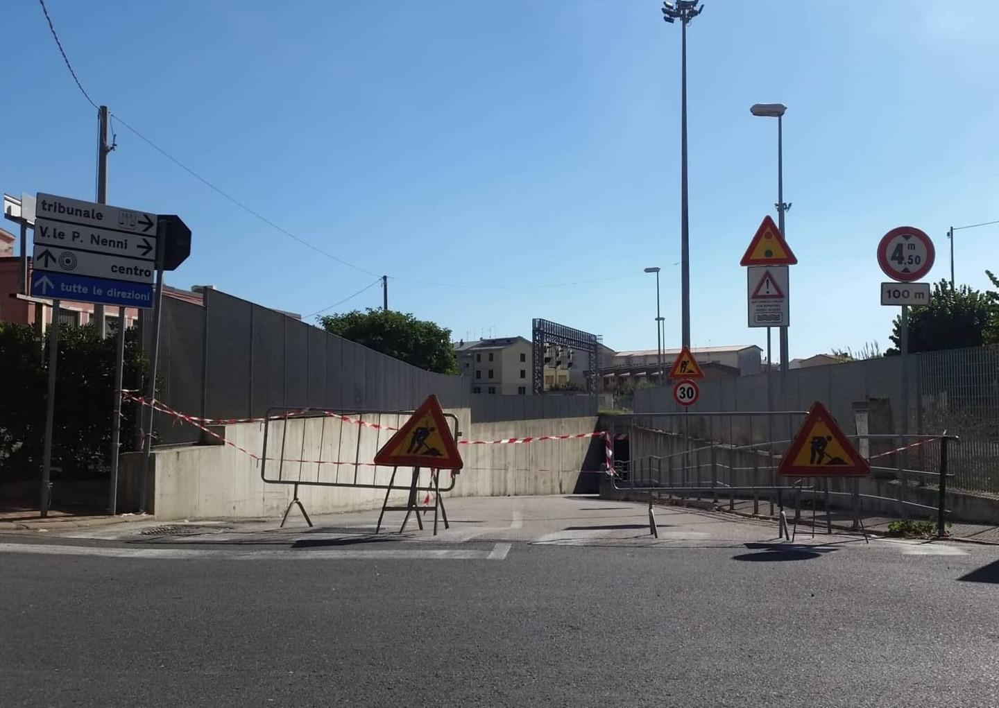 Macomer, sottopasso chiuso per lavori 