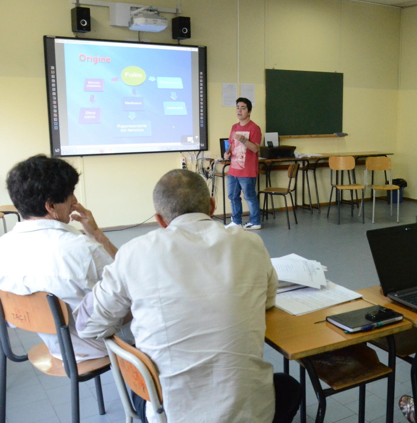 Lavagne digitali inutilizzabili: a scuola non c’è la banda larga