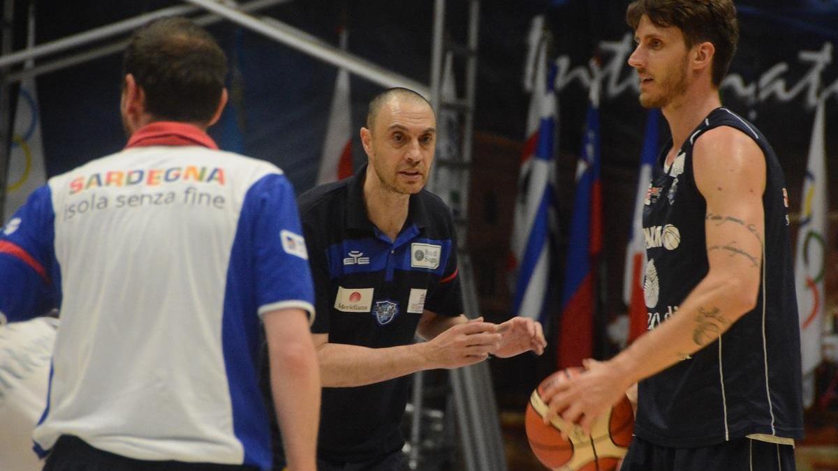 Coach Esposito con Polonara