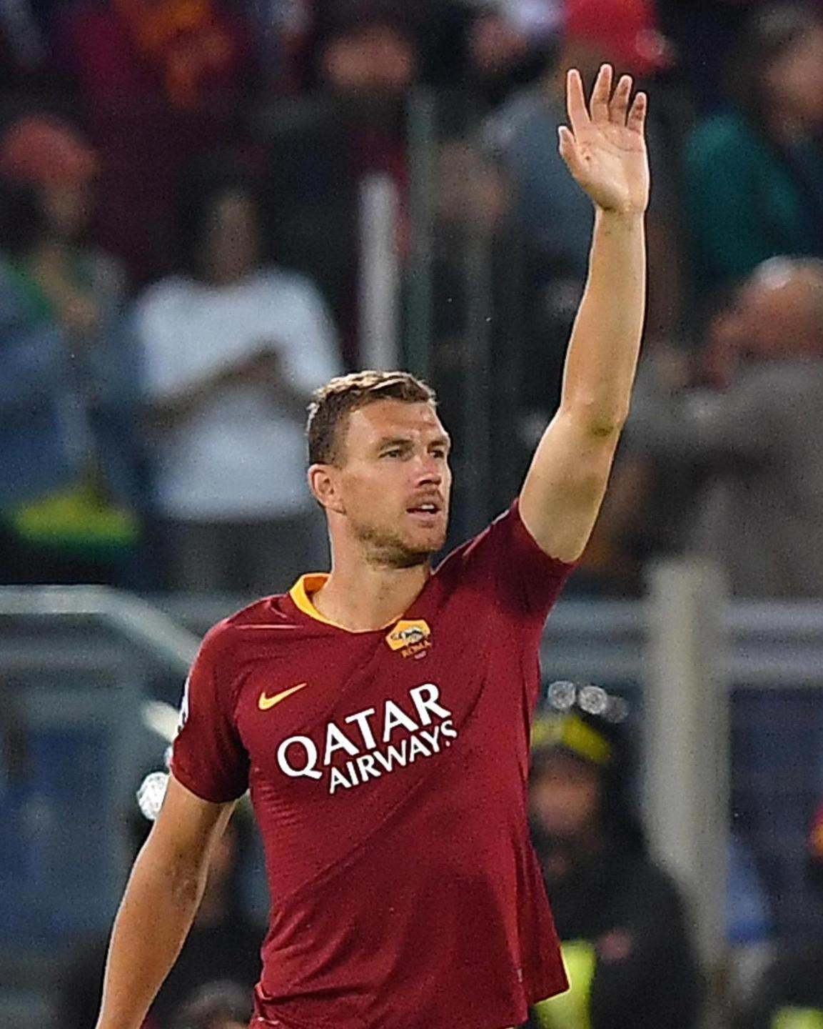 Dzeko trascina la Roma il Viktoria costretto a contare fino a cinque