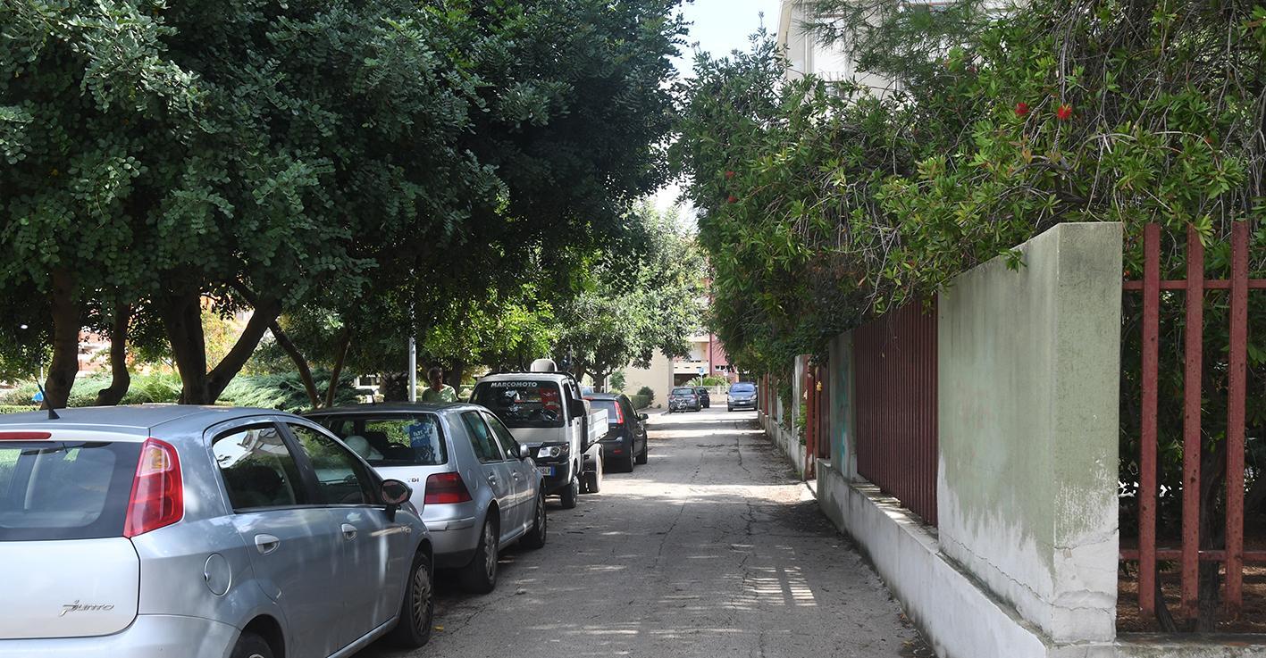 Strada pericolosa a due passi dall’asilo 