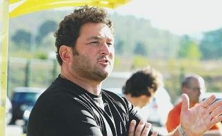 Il mister della Larcianese Alessandro Bicchieri