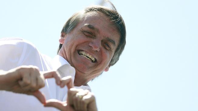 Brasile: Bolsonaro cresce a 3 gg da voto