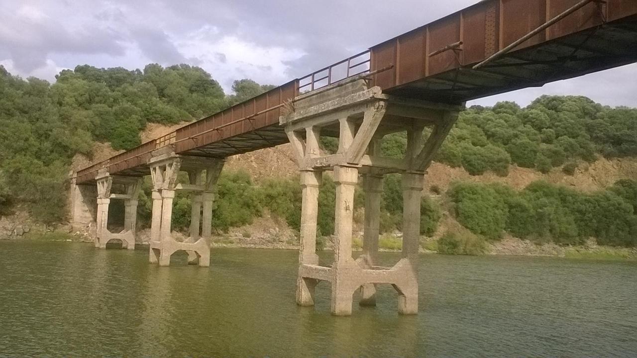 I sindaci di Oschiri e Tula hanno segnalato la pericolosità del ponte Frassu