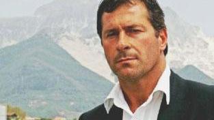 Guerra fra Carrara Vive e Pd:i democratici chiedono la verifica
