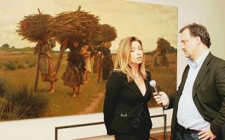 La storica dell’arte Francesca Dini alla mostra da lei curata a Torino