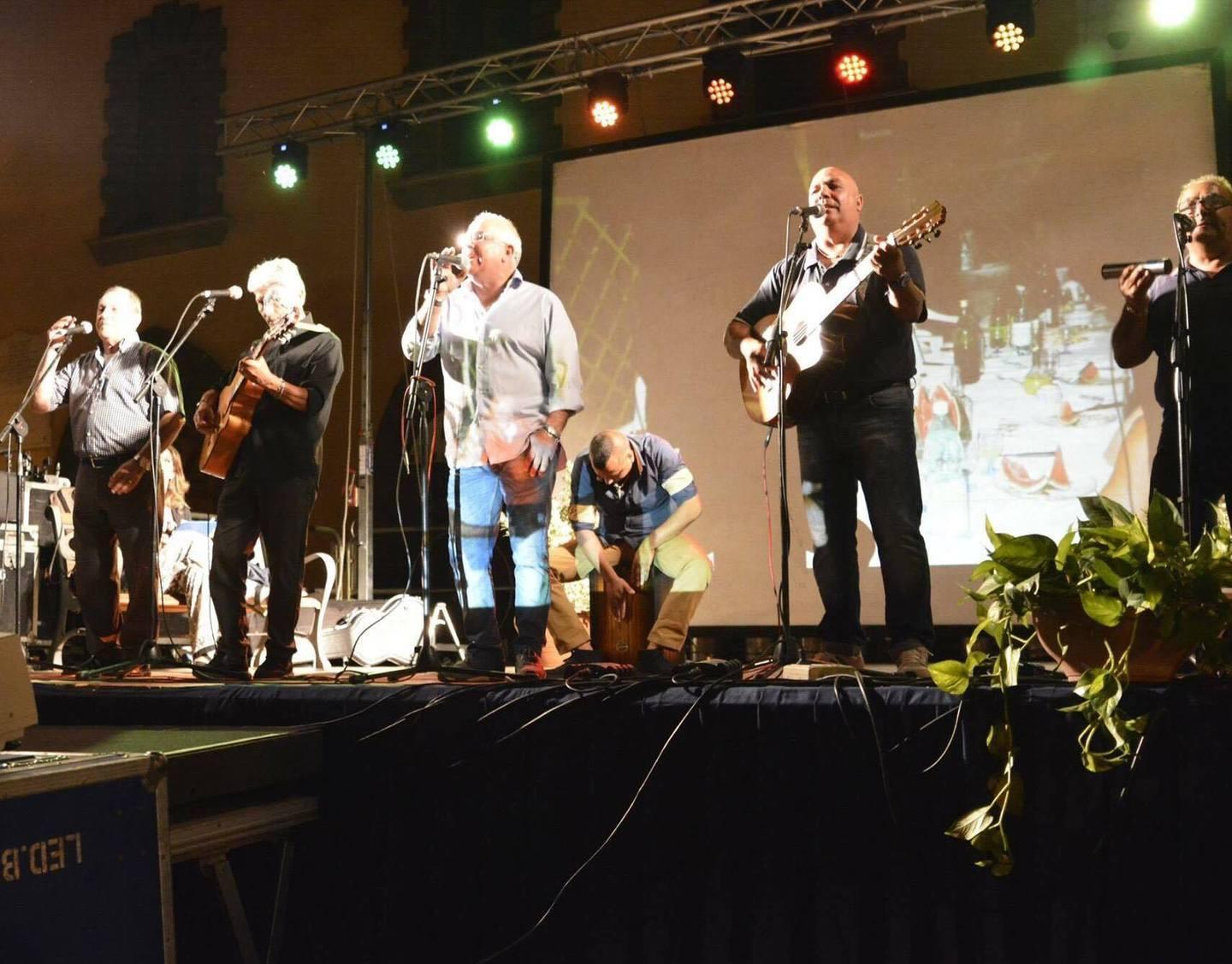 Musica, balli e solidarietà in onore dei “super nonni” 