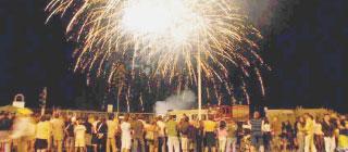 Fra dolce vita e sangriadilagano le feste a tema nei locali della costa