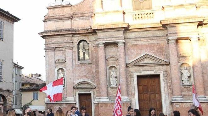 Aperitivo biancorosso alle 19.30 da Prospero
