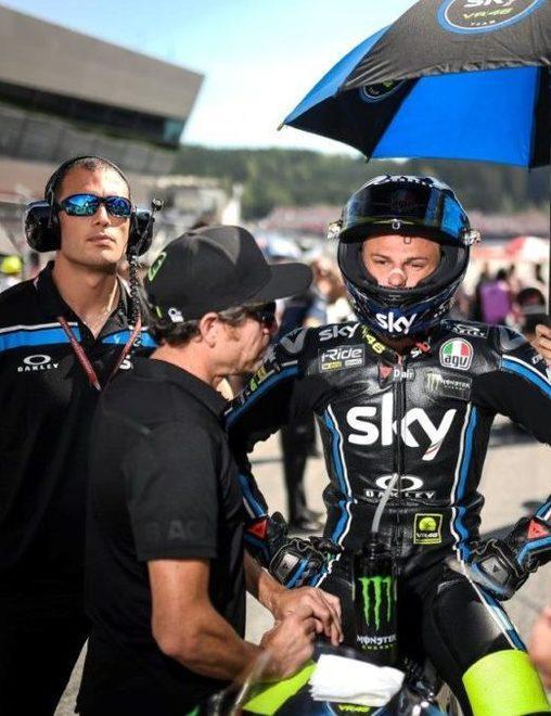 Nicolò Bulega festeggia i 50 gran premi iridati a Buriram in Thailandia 