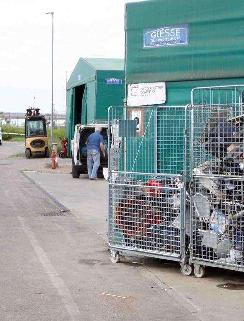 Bonus Tari per il 2017 Sospesi i pagamenti assegni inviati a casa 