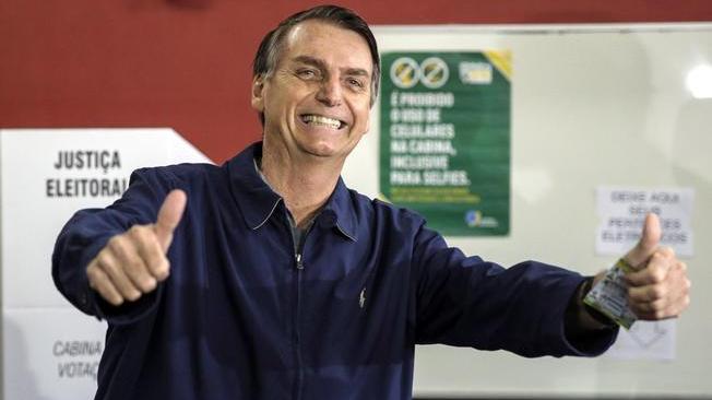 Brasile: e.poll,Bolsonaro 45%, Haddad 28