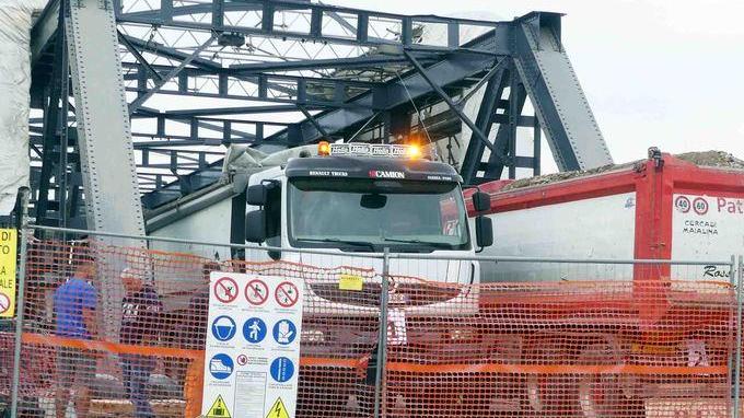 Collaudo ok, il ponte apre Dopo 4 mesi si passa