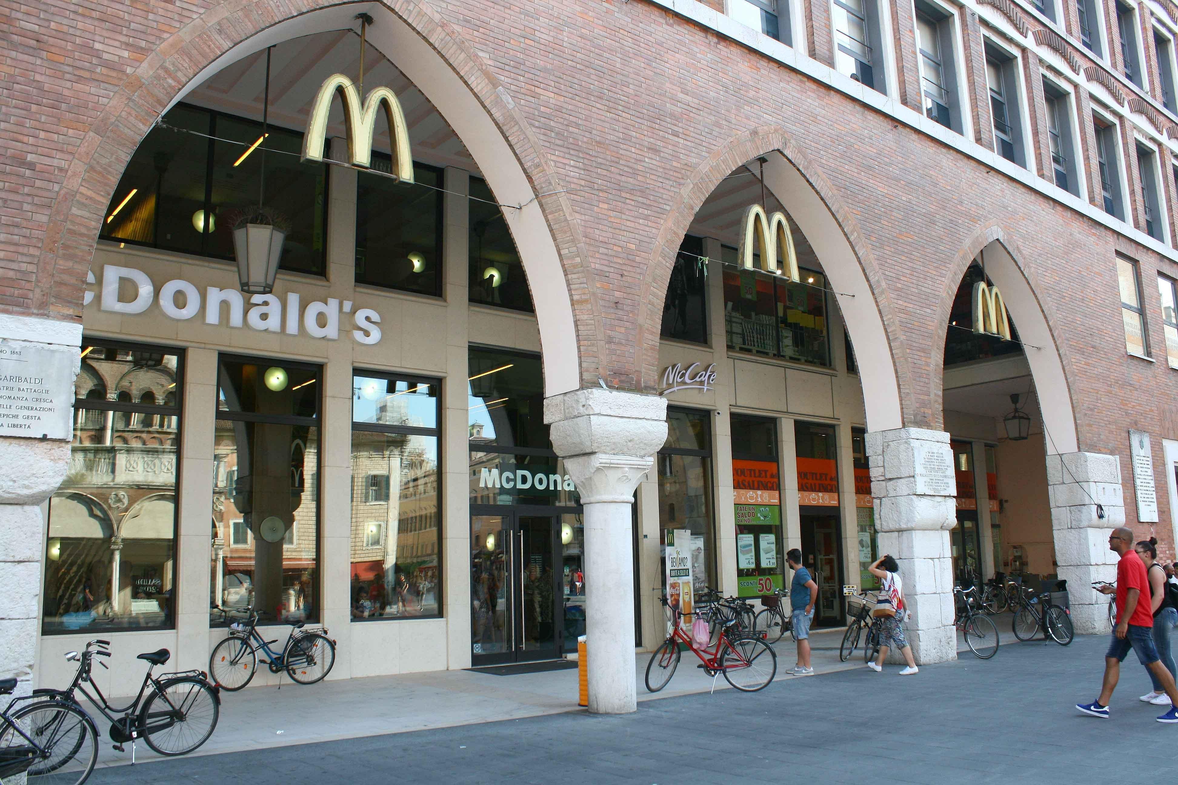 McDonald's, il pasto arriva a domicilio