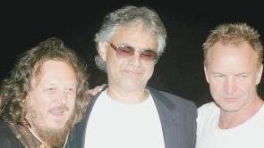 <strong>TRIS D’ASSI. </strong>Zucchero, Bocelli e Sting