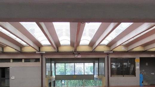 La piazzetta interna di Palazzo Domus ritrovo per drogarsi