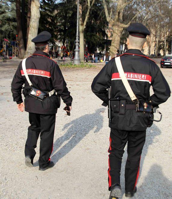 Nascondeva la droga nel succo di frutta Denunciato un 18enne