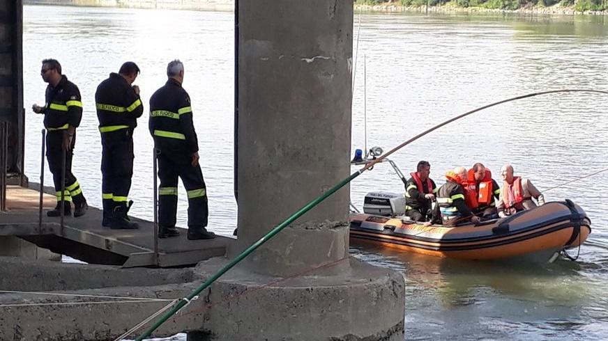 Anziano esce da casa e sparisce nel nulla. Trovato un corpo in Po