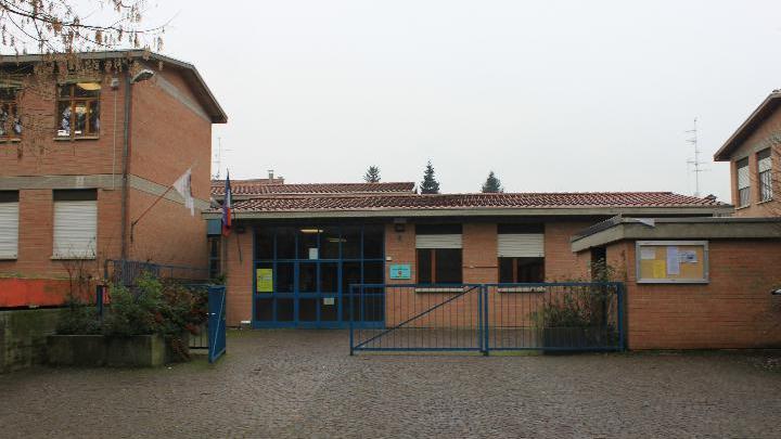 Correggio, raid vandalici a scuola: denunciati otto minorenni