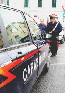 I carabinieri continuano a indagare sulla banda dello specchietto
