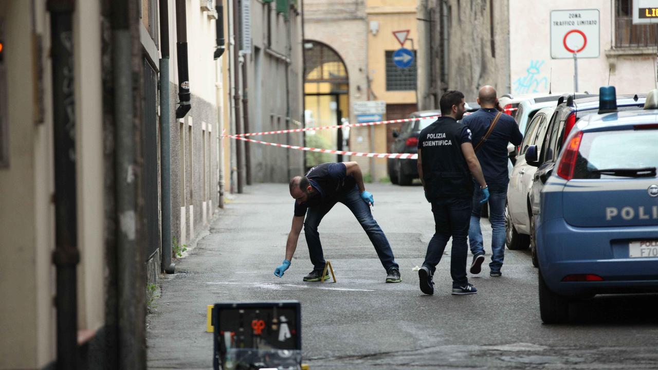 Reggio Emilia, omicidio di via Nacchi: pena dimezzata per l'assassino