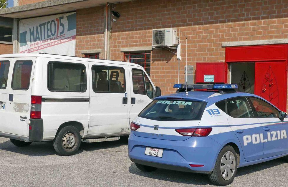 Raid dei ladri nella sede Danni ingenti alle strutture