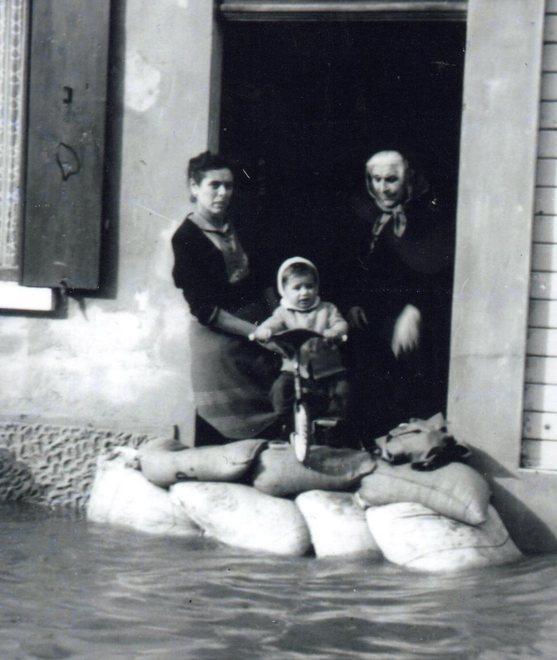 I giorni dell’alluvione Raccolta di ricordi 