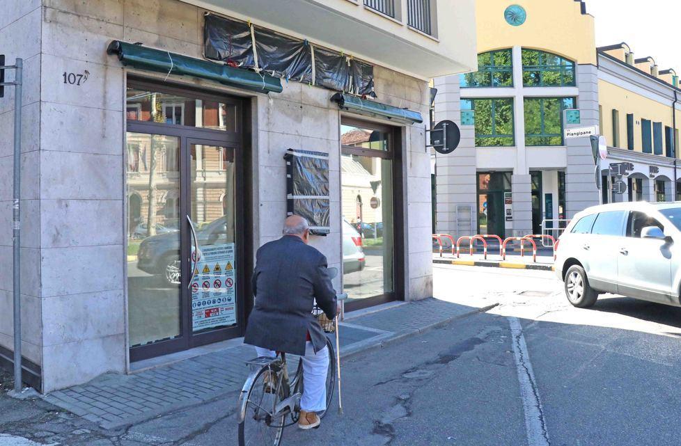 Sabato riapre il bar Kristall
