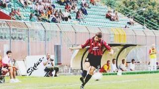 Un’incursione di Biggi diventato un beniamino dei tifosi rossoneri