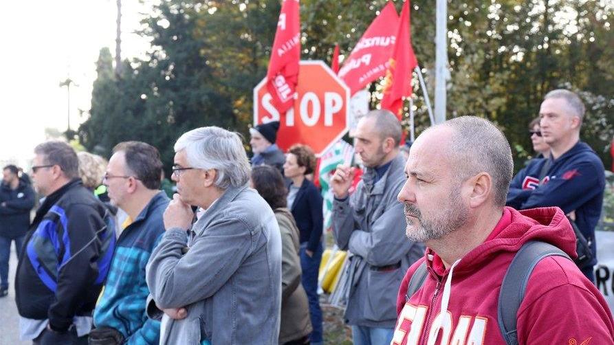 Morto dopo l’esplosione «Gli appalti di Iren sono fuori controllo»