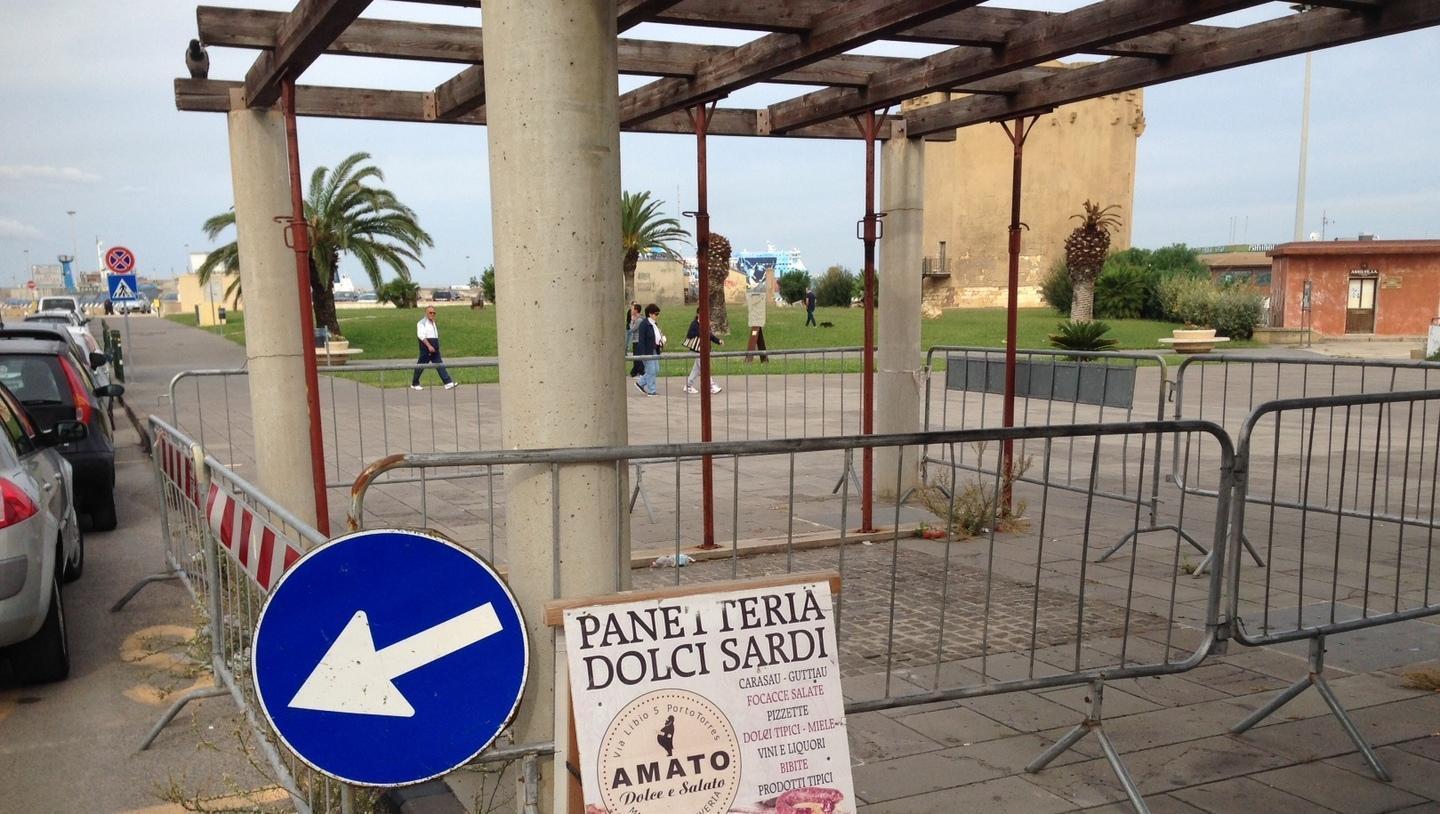 La passeggiata coperta resta chiusa 