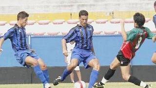 Macelloni (al centro) domenica all’Arena contro il Monte- riggioni