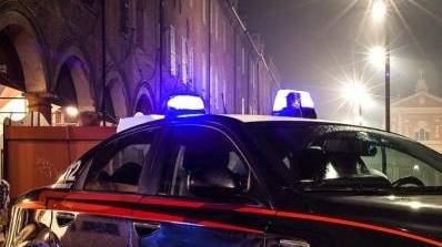 Picchia la compagna davanti ai figli piccoli Allontanato da casa