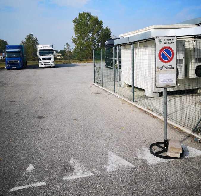 Sosta vietata ai camionisti L’area produttiva respira 